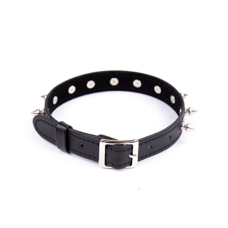 Collar with Spikes Adjustable 43 cm Black